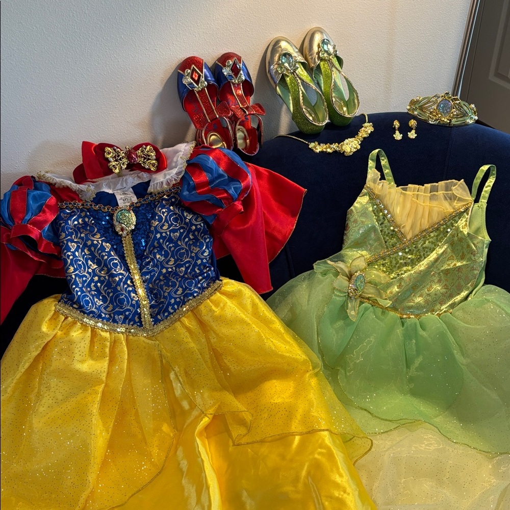 Disney Snow White & Tiana Princess Costumes - Sz 5/6